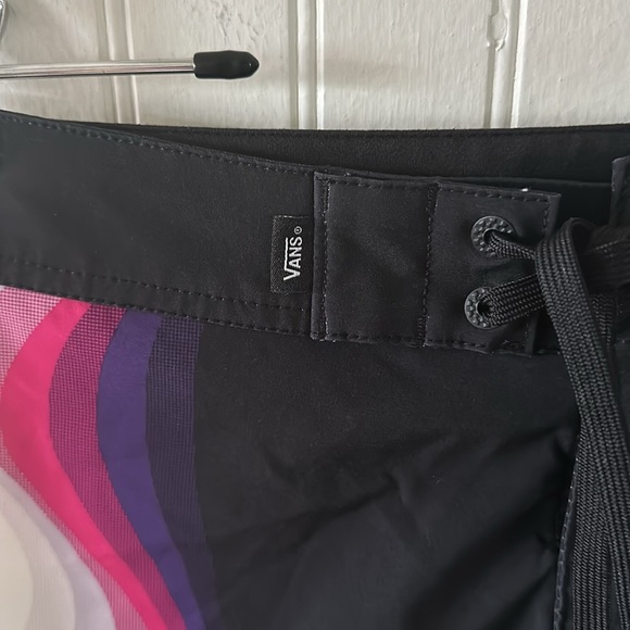 Like New! Vans Multicolor Swim Trunks sz 28 - Picture 6 of 11